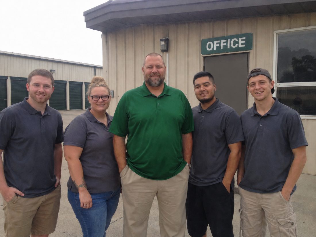 Pest control professionals in Apple Valley, CA